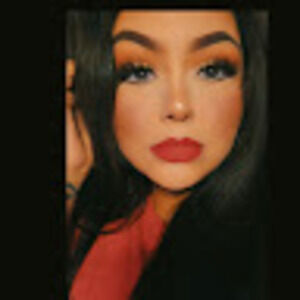 Meet your Posher, Lydia